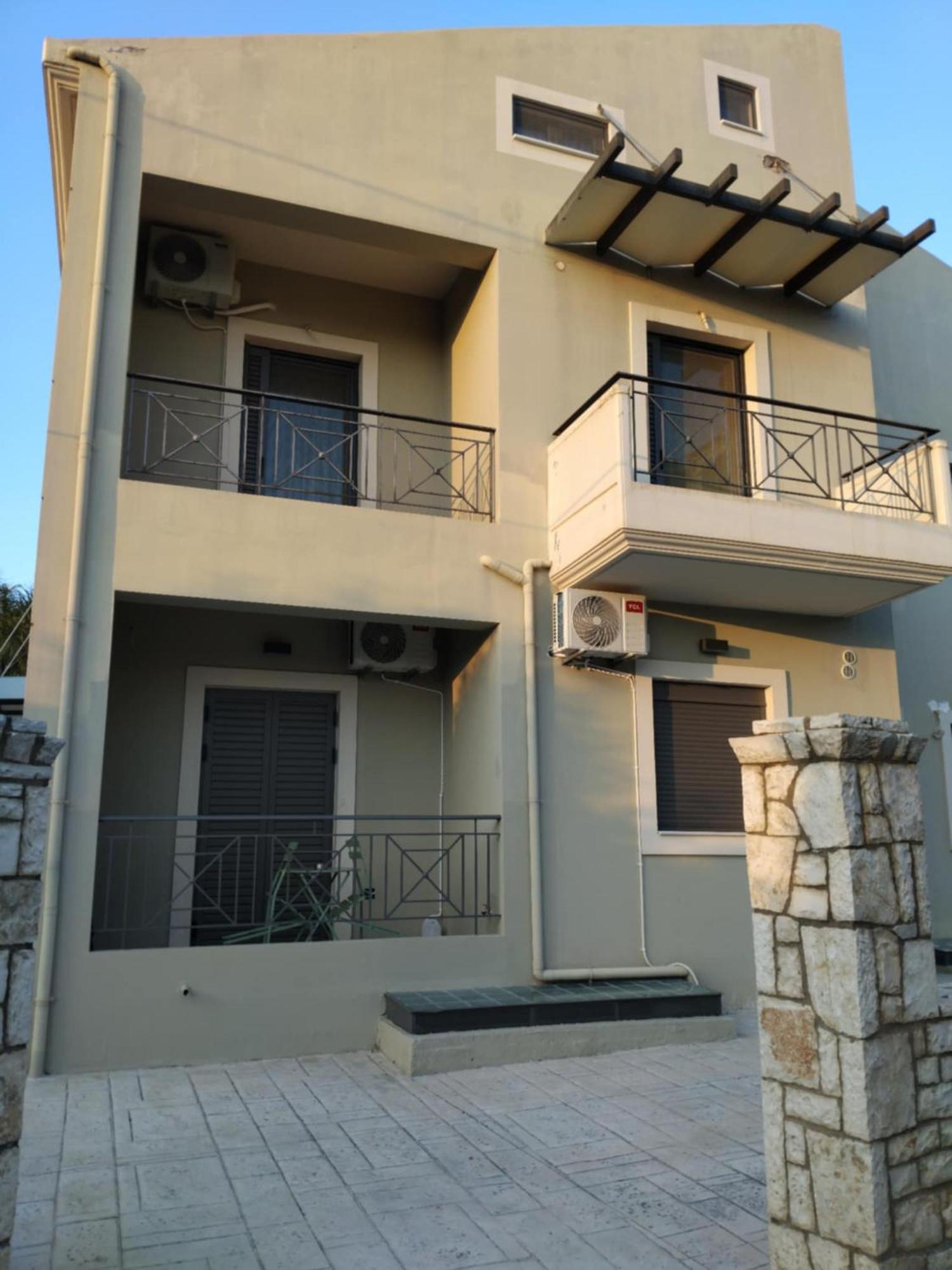Appartamento Simple, Calm And Luxurious Kalamata Esterno foto